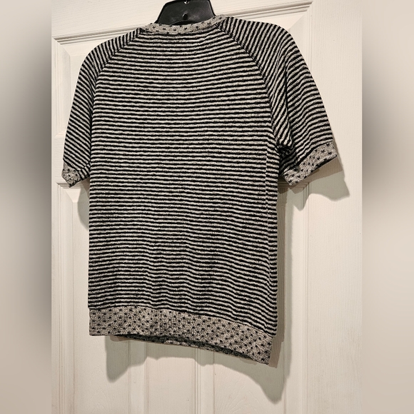 AU FOND TOP - Picture 2 of 2